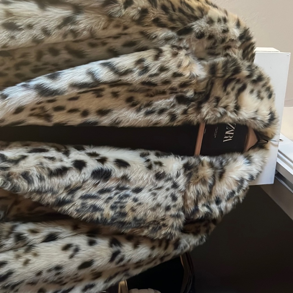 Faux fur leopard Zara coat. Worn once